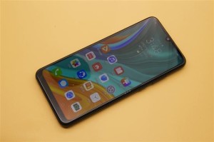 华为畅享10e评测：5000mAh超大电池续航可观