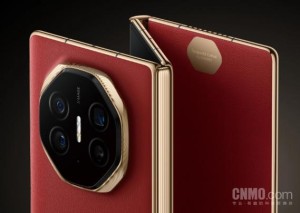 华为三折叠遭司机急刹后摔坏 乘客要求赔偿7999元：你觉得贵吗