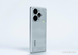 真我Neo7 Turbo发布：同档唯一透明手机 1699.15元起