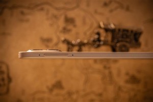 荣耀MagicPad 3真机首秀！13.3英寸屏 超薄机身塞下业界最大电池