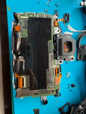 佳能5D套机应该怎样更换镜头