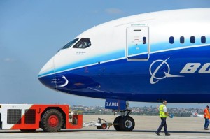 波音公司发动自愿裁人方案称航空业从危机中康复需求数年时刻