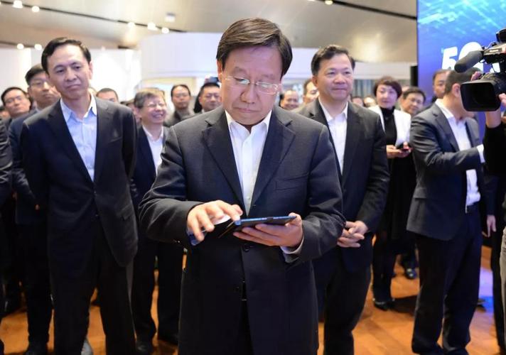 慎海雄5G遍及使4K以上超高清视频有条件进移动商场